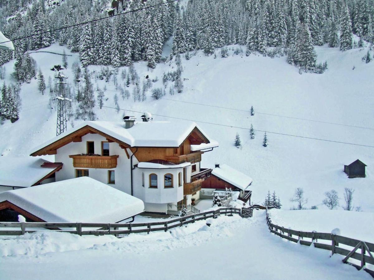 Home With A Wooden Decor And Full Of Atmosphere Außervillgraten Екстериор снимка