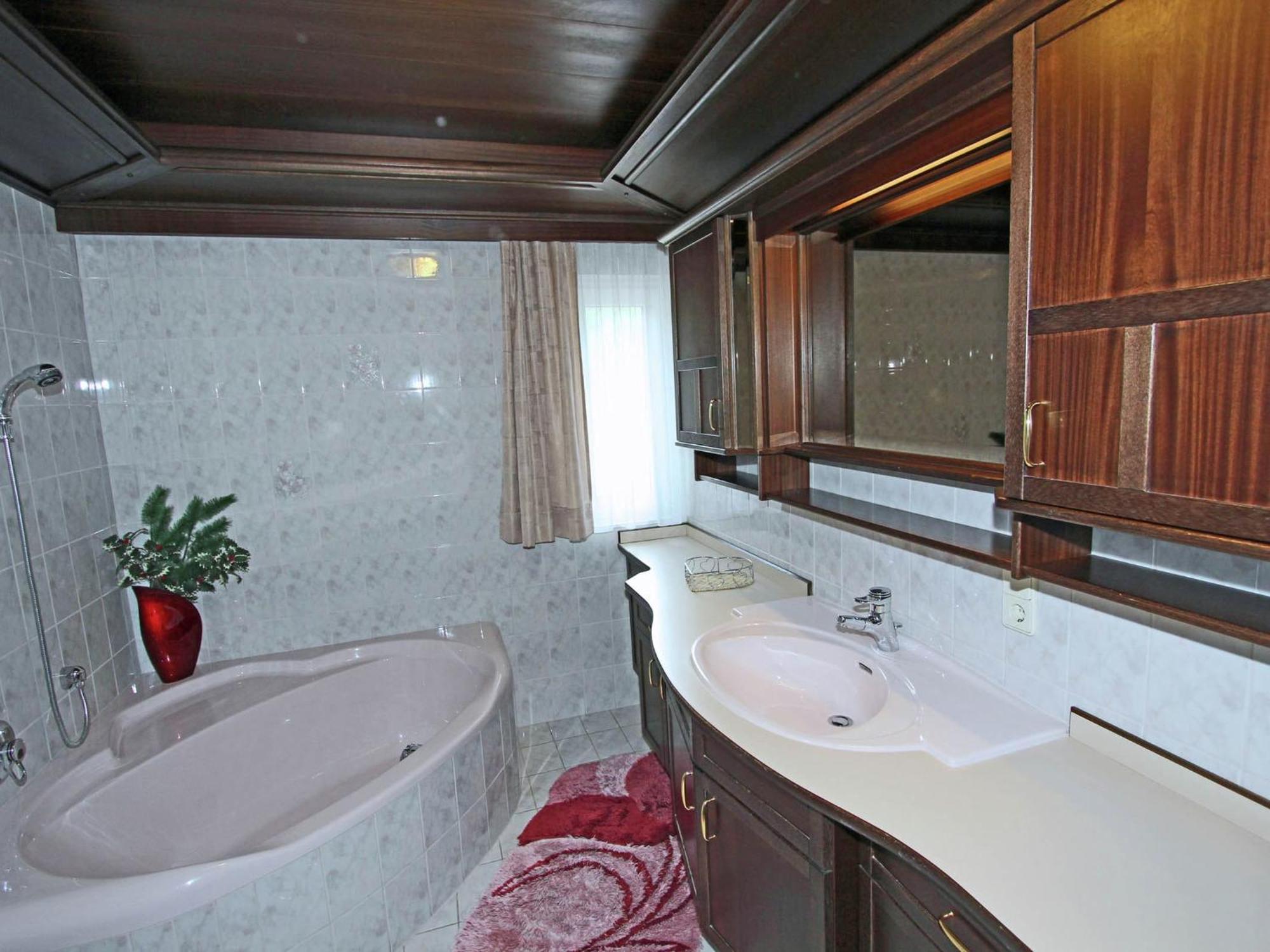 Home With A Wooden Decor And Full Of Atmosphere Außervillgraten Екстериор снимка