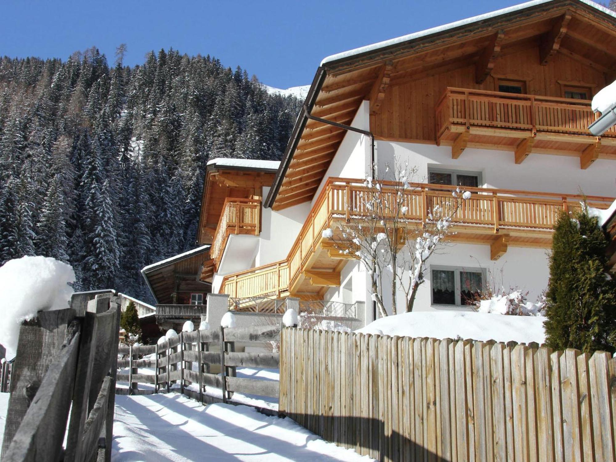 Home With A Wooden Decor And Full Of Atmosphere Außervillgraten Екстериор снимка