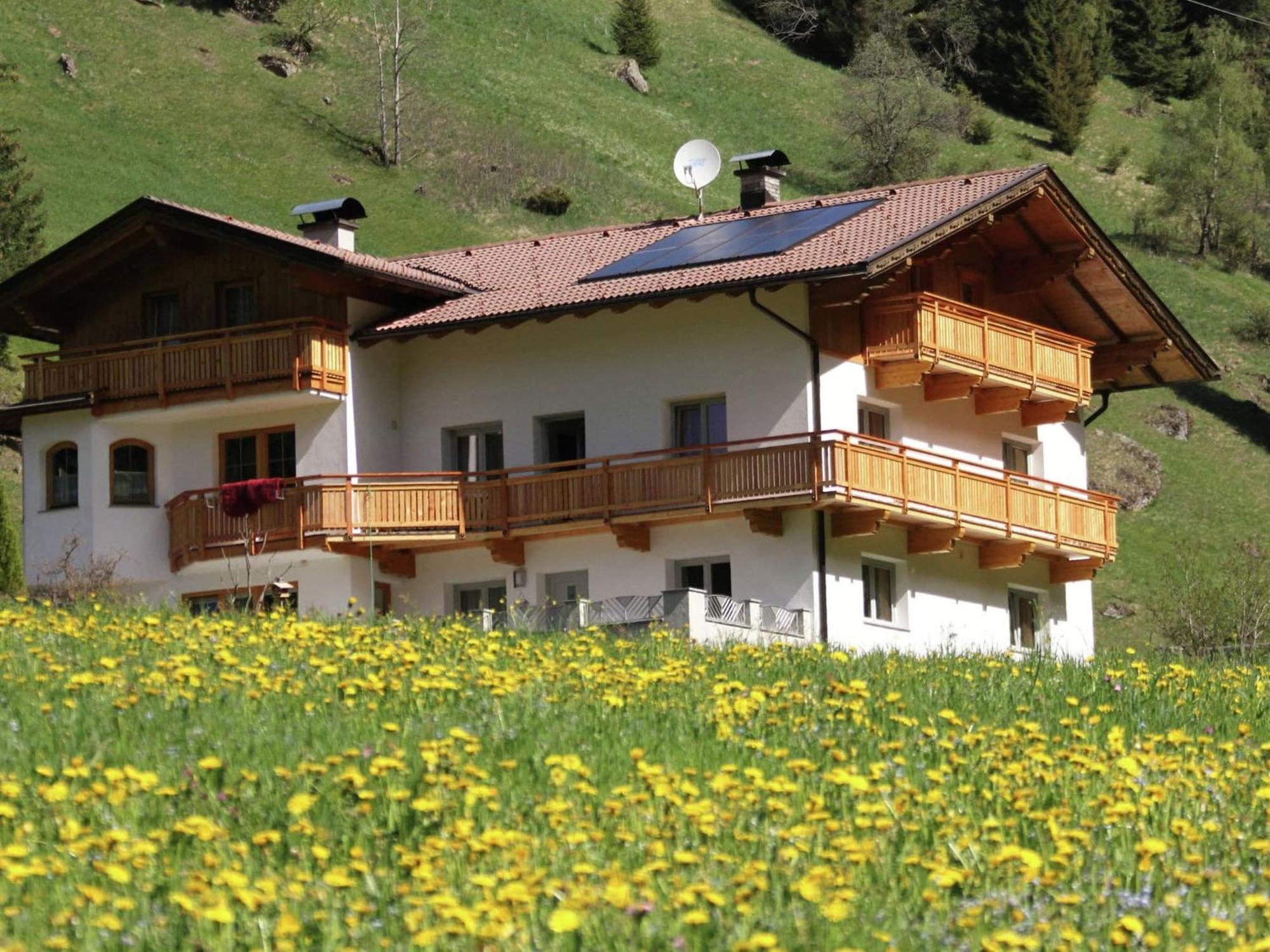 Home With A Wooden Decor And Full Of Atmosphere Außervillgraten Екстериор снимка